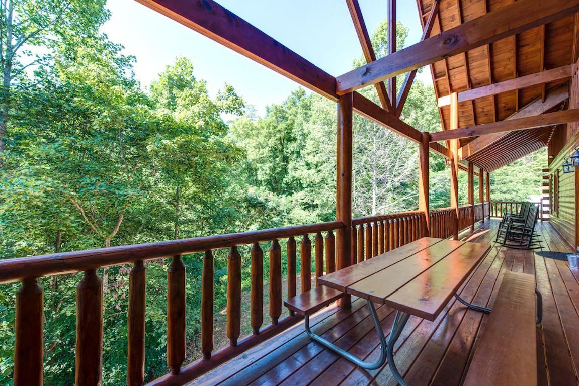 Sherwood Splash Lodge, 11 Bedrooms, Sleeps 52, Theater, Indoor Pool, Free Wifi Pigeon Forge Exterior photo